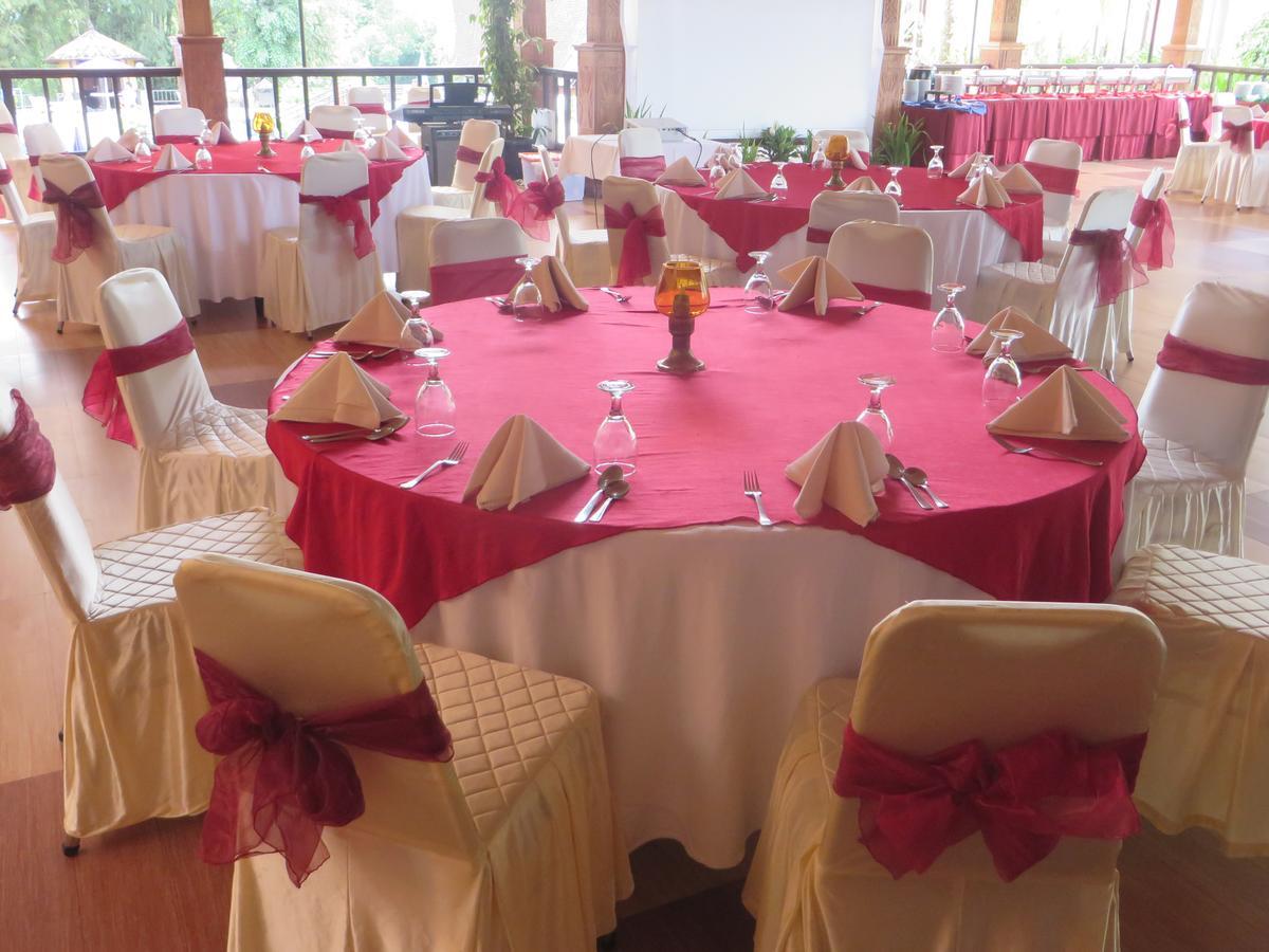 Toraja Heritage Hotel Рантепао Экстерьер фото