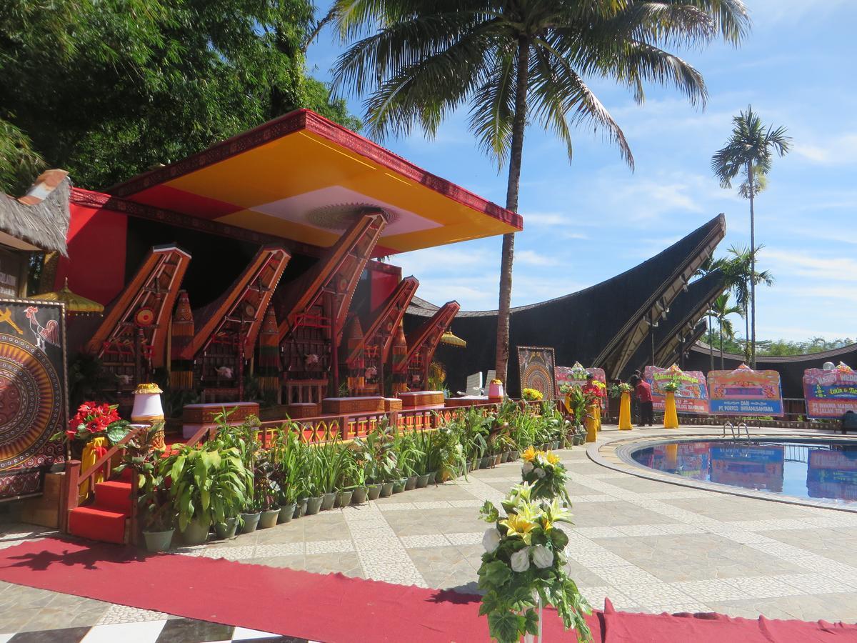 Toraja Heritage Hotel Рантепао Экстерьер фото